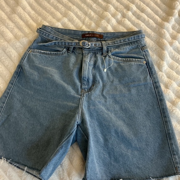 Brazilian Brand Denim Shorts – Size 40 - Picture 4 of 4